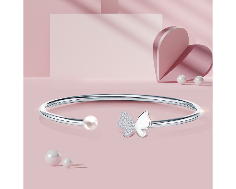 Auroses Whimsical Butterfly & Pearl Bangle