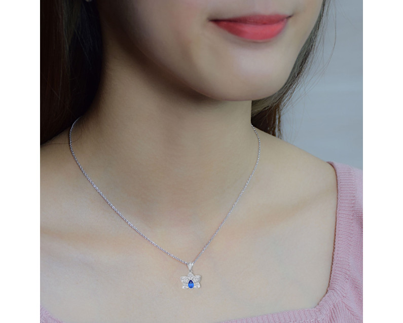 Auroses Orchid Necklace