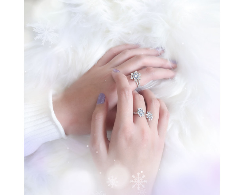 Auroses Winter Magic Snowflake Ring