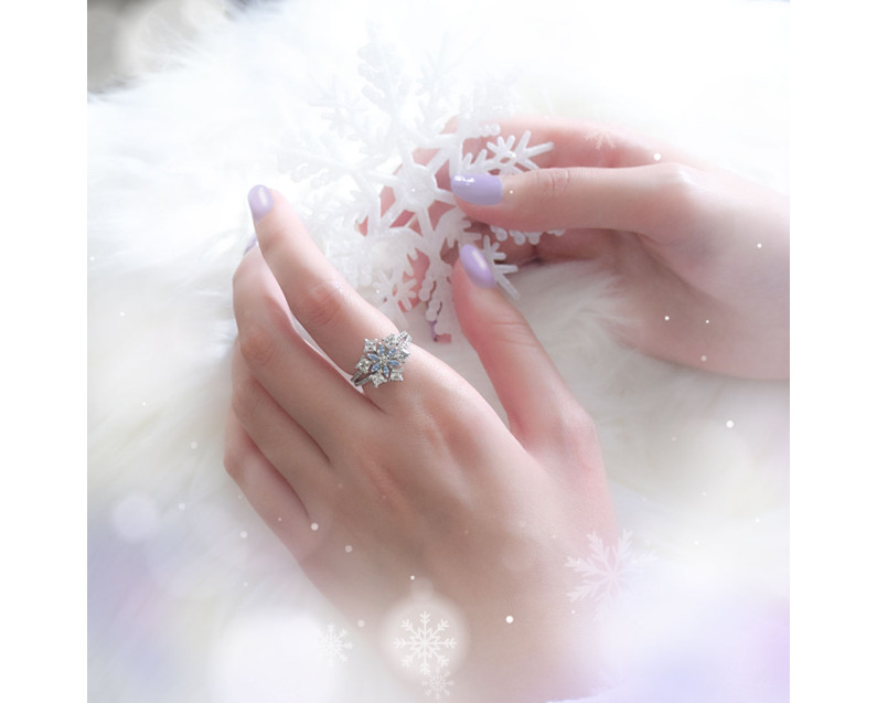 Auroses Winter Magic Snowflake Ring