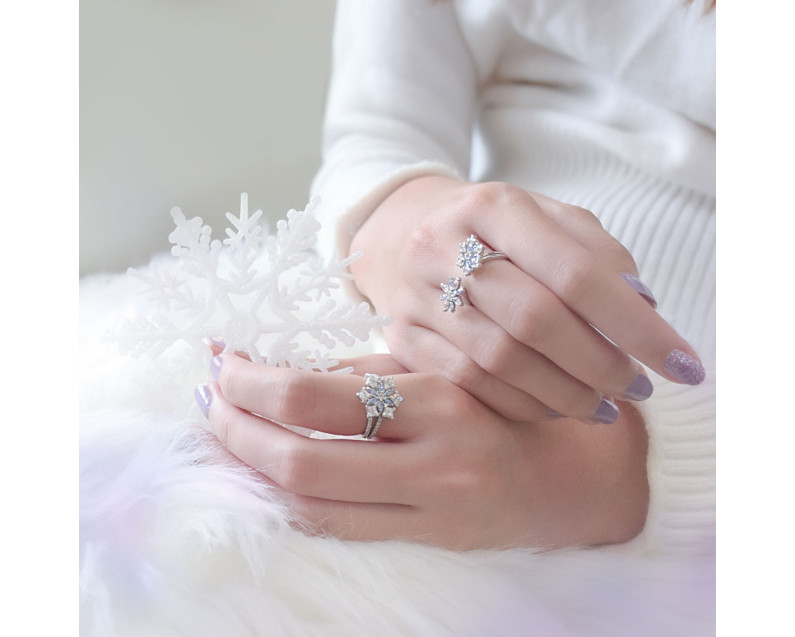 Auroses Winter Magic Snowflake Ring