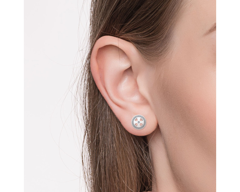 Auroses Clover Heart Stud Earrings