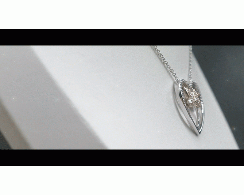 DISNEY x AURORA ITALIA Minnie In The Heart Necklace