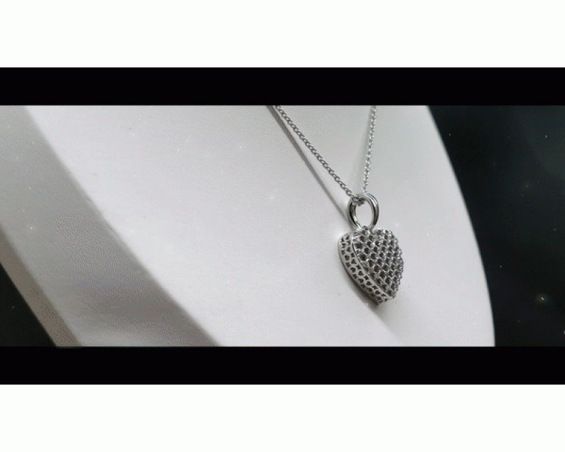 Auroses Twinkling Heart Necklace